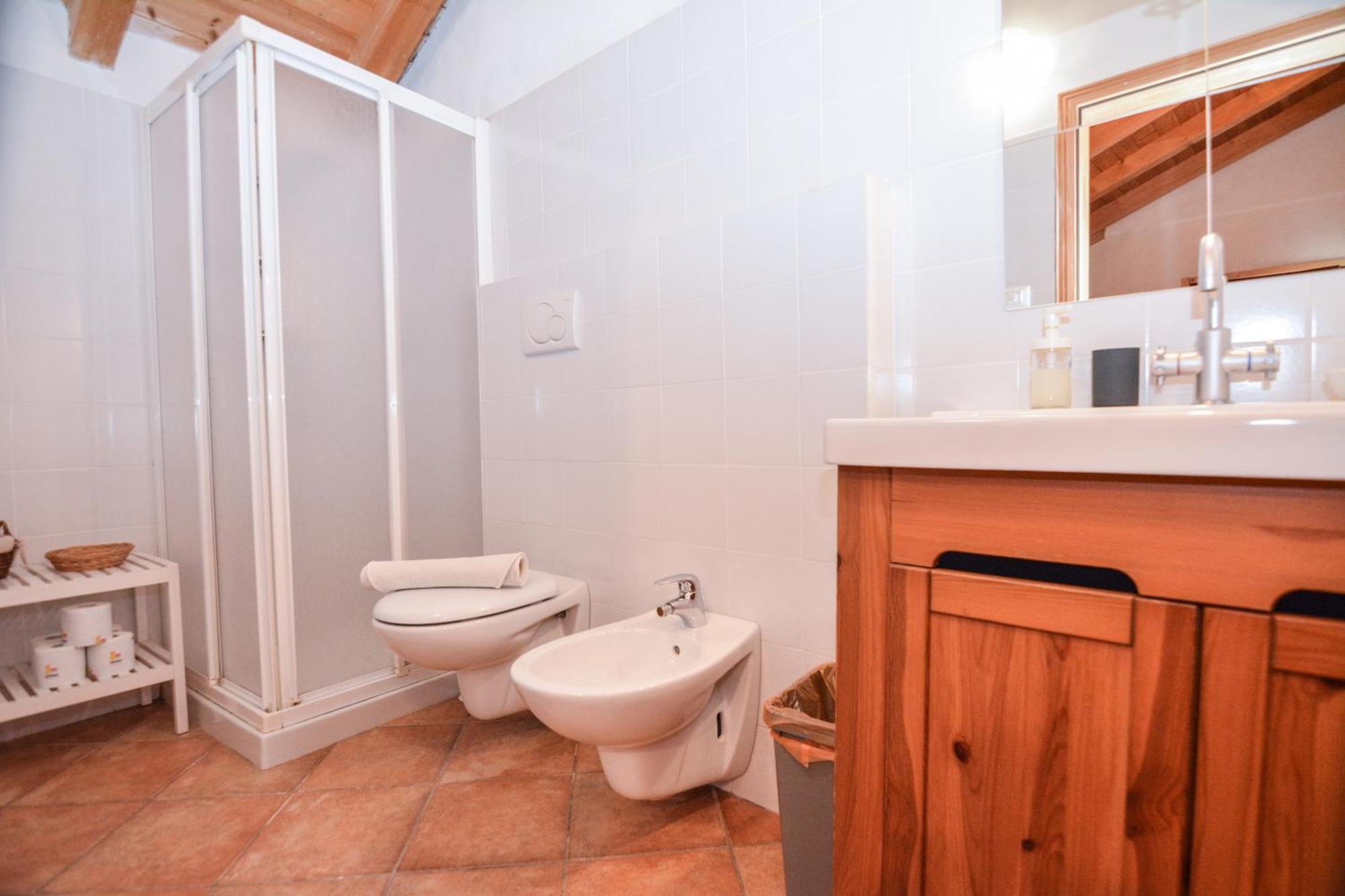 Agritur Airone Bed & Camping Levico Terme Room photo
