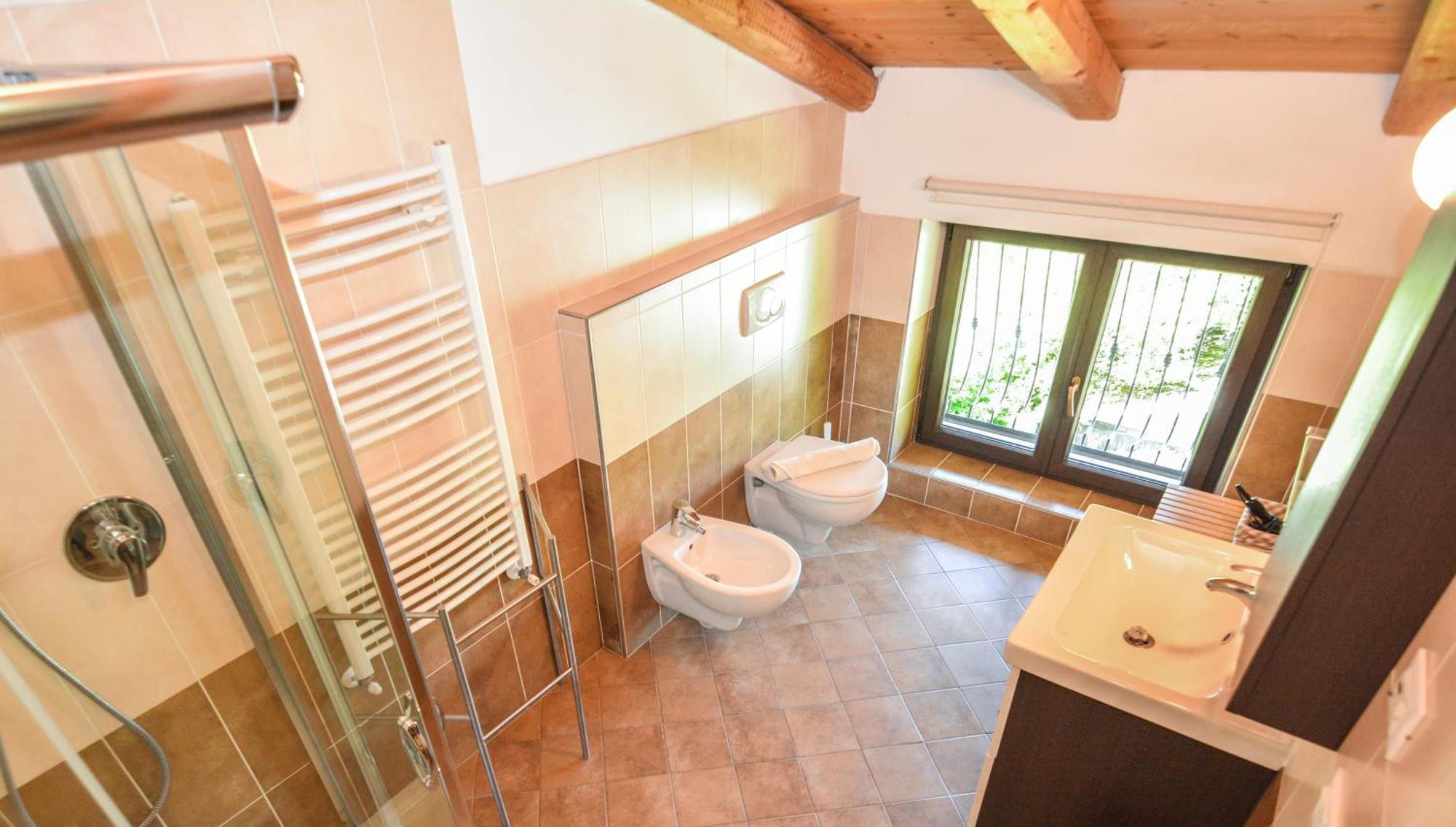Agritur Airone Bed & Camping Levico Terme Room photo